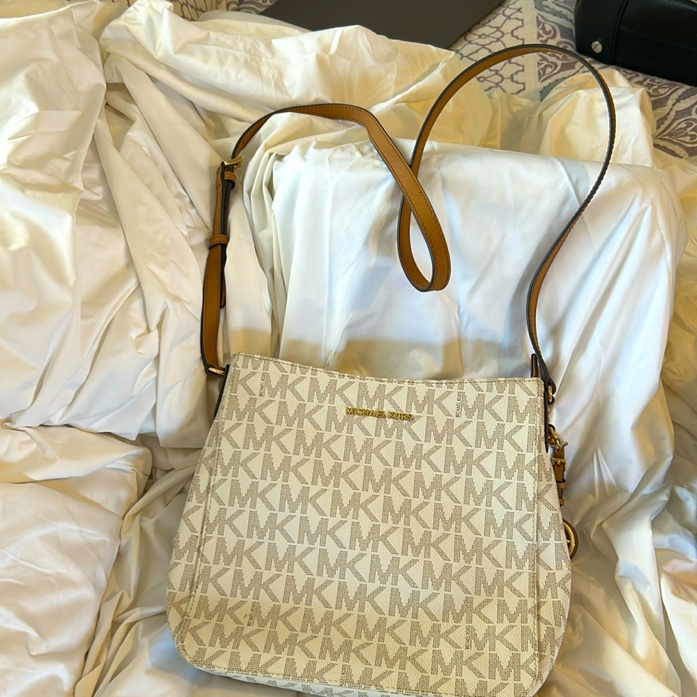 Like new. Used twice.